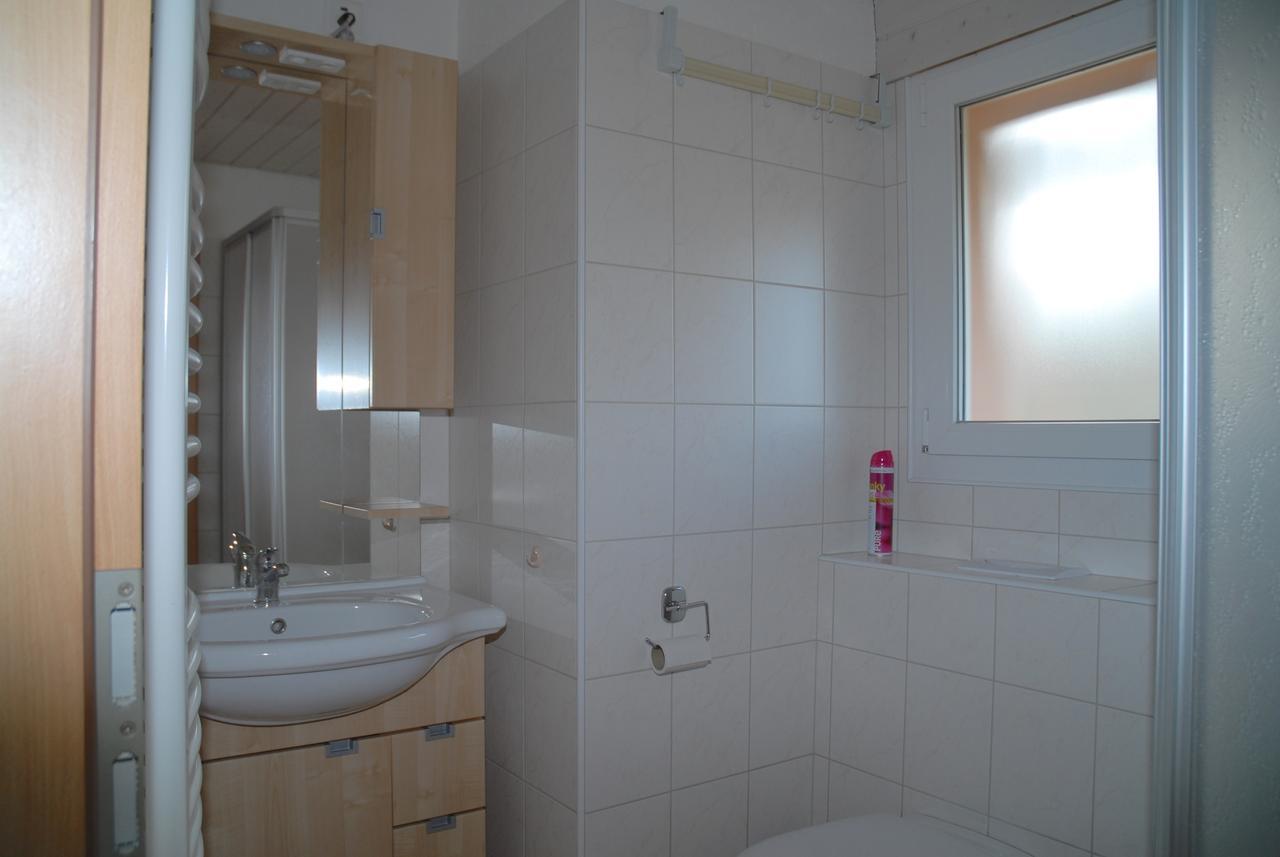 Appartment Aux Lilas Les Geneveys-sur-Coffrane Exteriör bild
