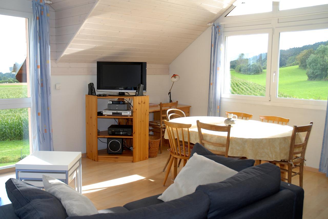 Appartment Aux Lilas Les Geneveys-sur-Coffrane Exteriör bild